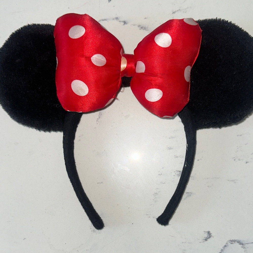 Disney 2 Pack Minnie Mouse Sequin Ears and Red Polka Dot Bow Headbands - Picture 3 of 7